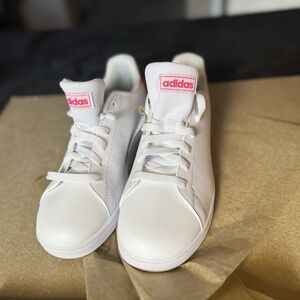 Adidas bright Pink/white unisex. 6.5 unisex size. Size 8 women. New with tags :)